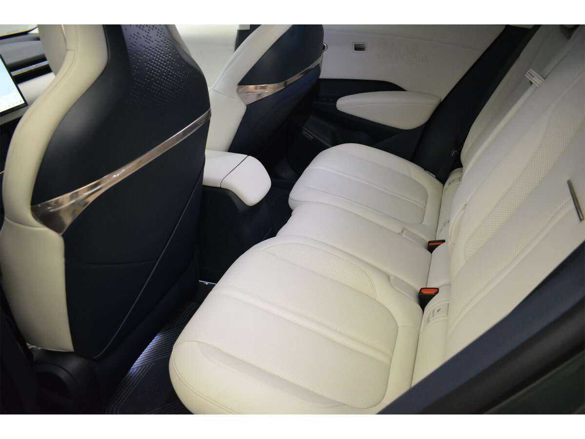 Zeekr X 2023 года с пробегом. Фото: #9