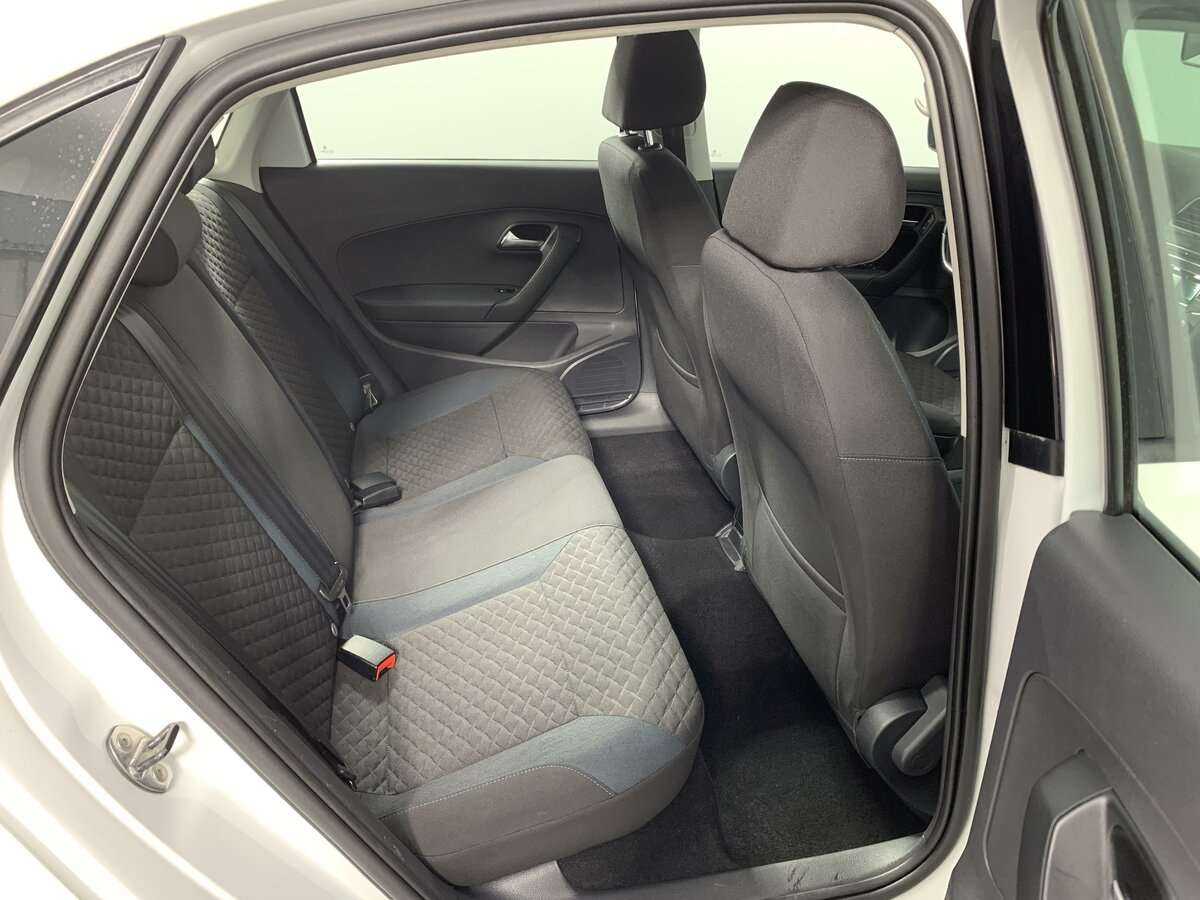 Б/У Фольксваген Поло 2020 года. Фото: #10