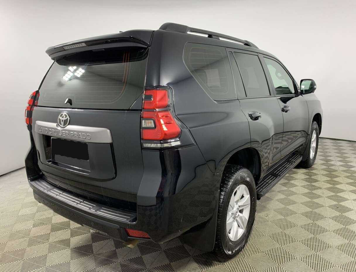 Toyota Land Cruiser Prado 2021 года с пробегом. Фото: #3