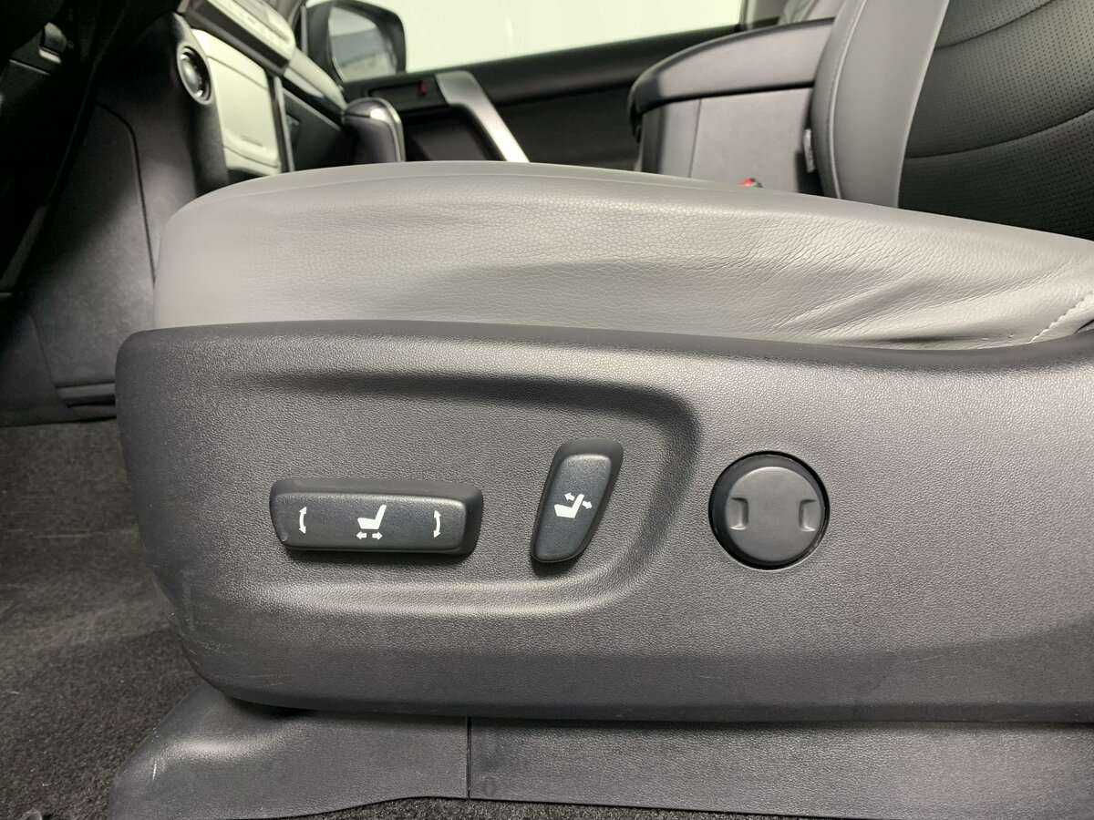 Toyota Land Cruiser Prado 2021 года с пробегом. Фото: #14