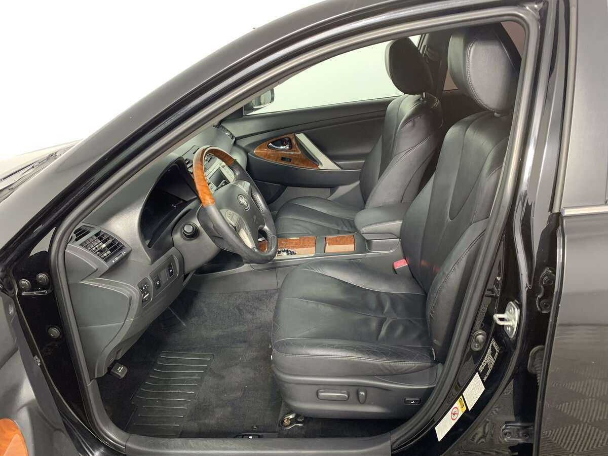 Toyota Camry 2011 года с пробегом. Фото: #12