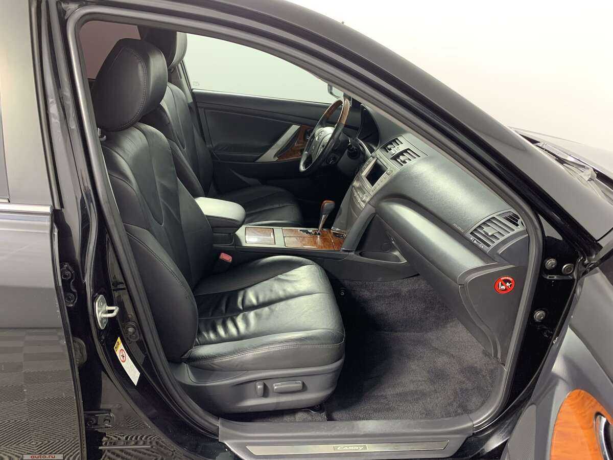 Toyota Camry 2011 года с пробегом. Фото: #14