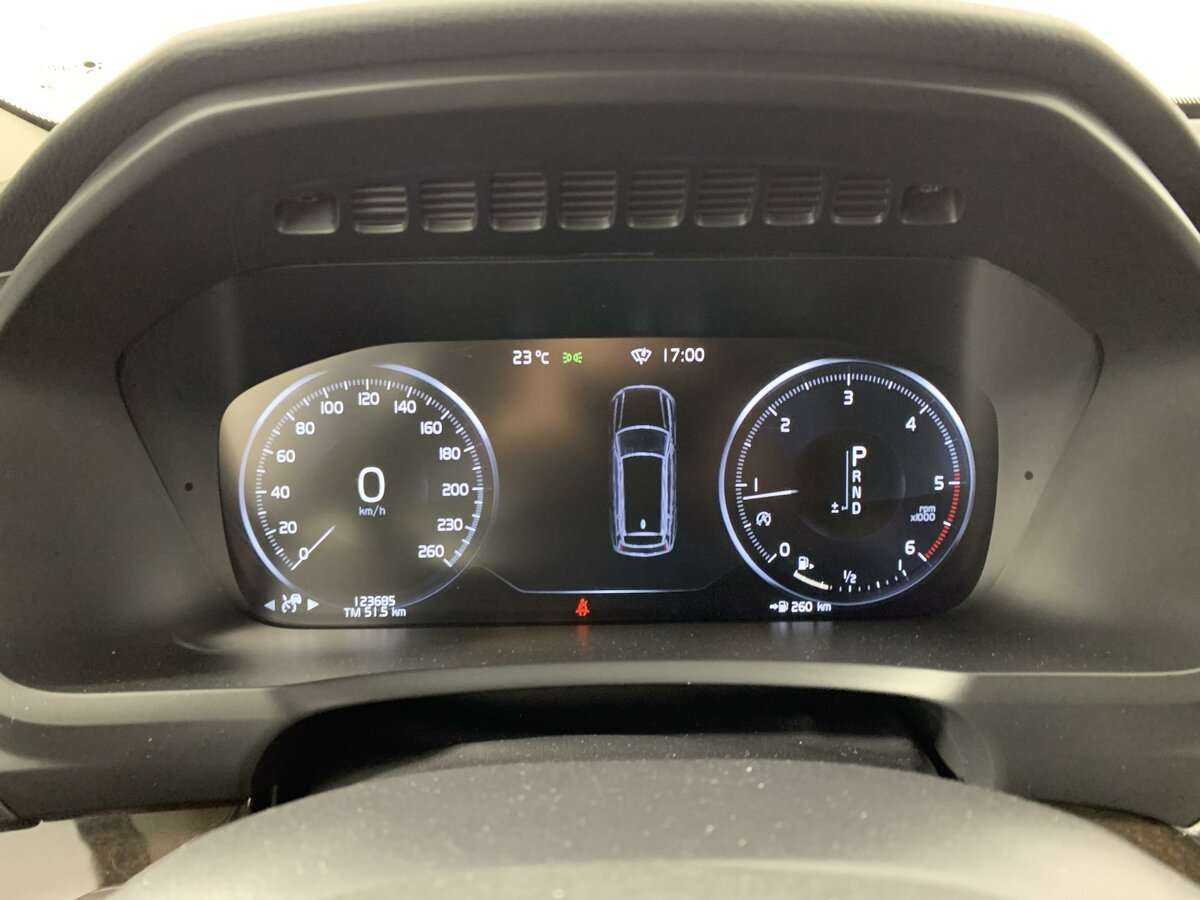 Volvo XC90 2016 года с пробегом. Фото: #10