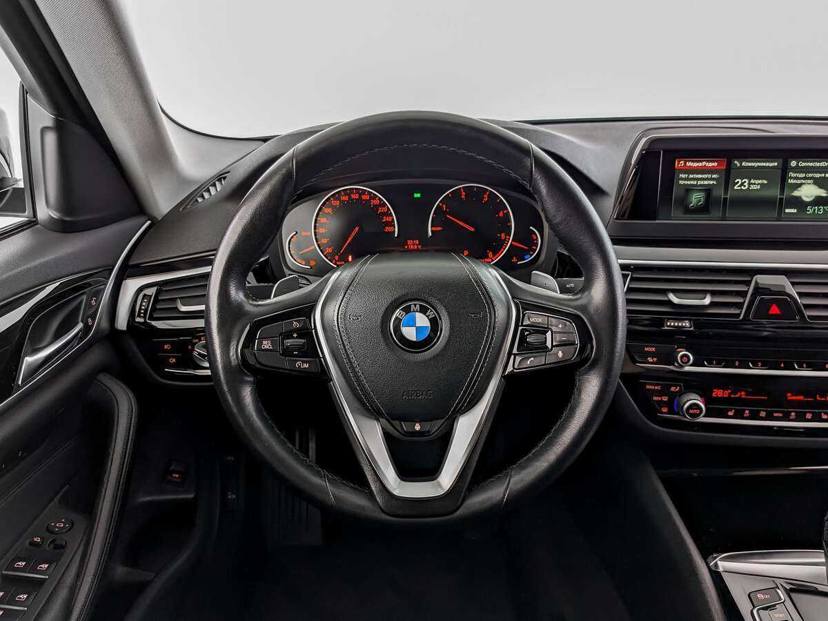 BMW 5 серии 2018 года с пробегом. Фото: #15