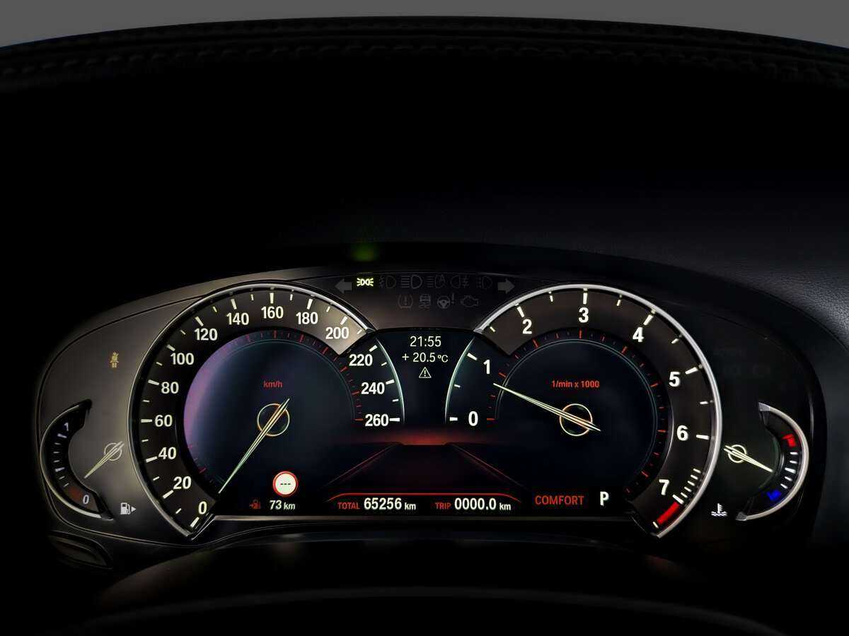 BMW 7 серии 2016 года с пробегом. Фото: #9