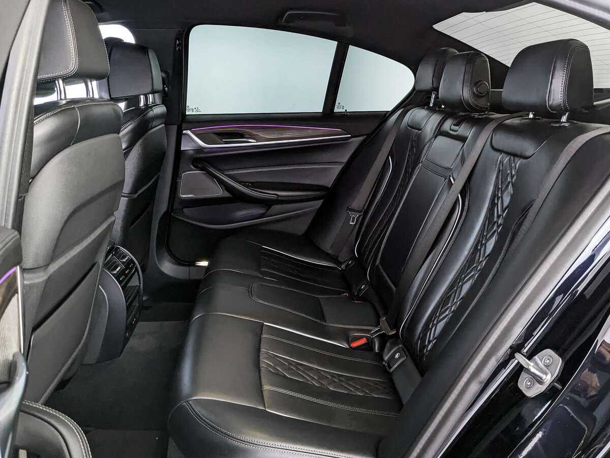BMW 5 серии 2019 года с пробегом. Фото: #11