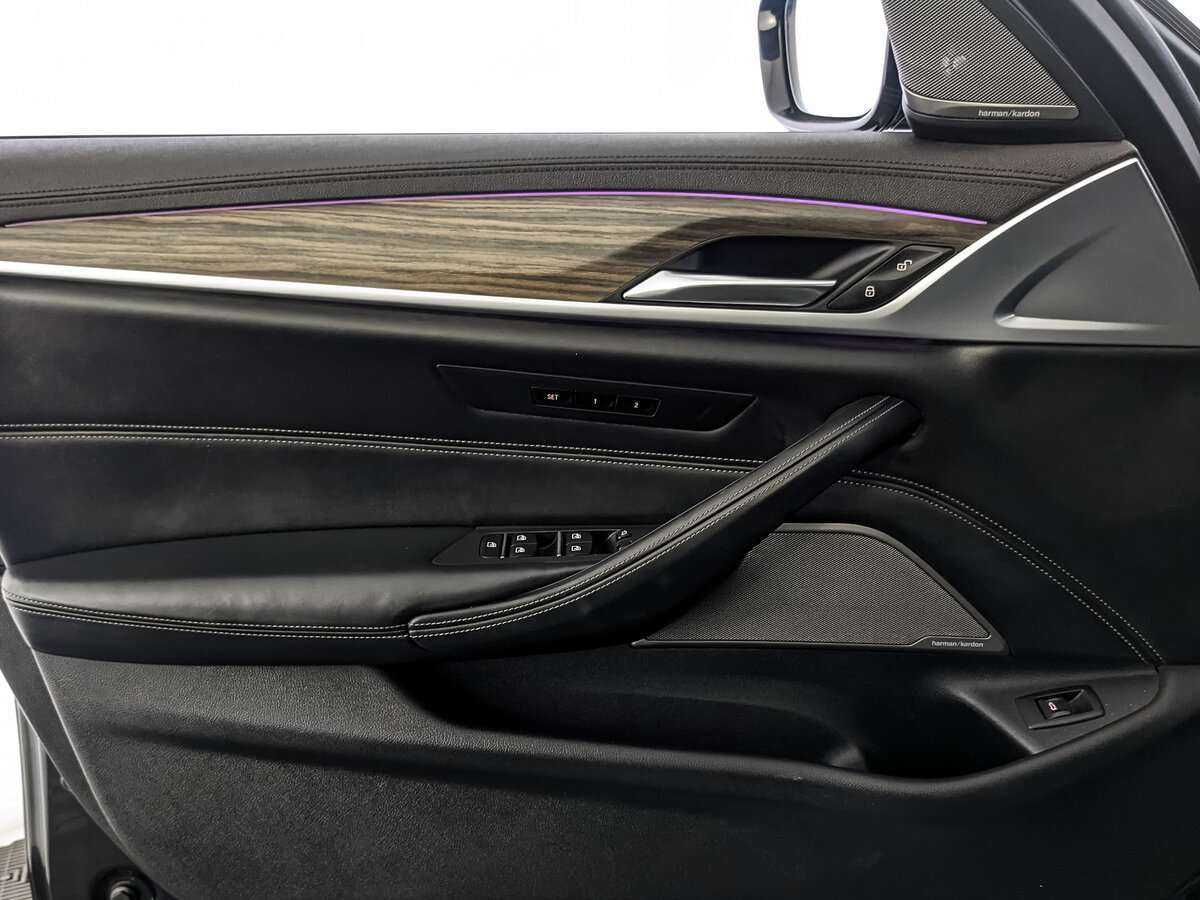 BMW 5 серии 2019 года с пробегом. Фото: #12