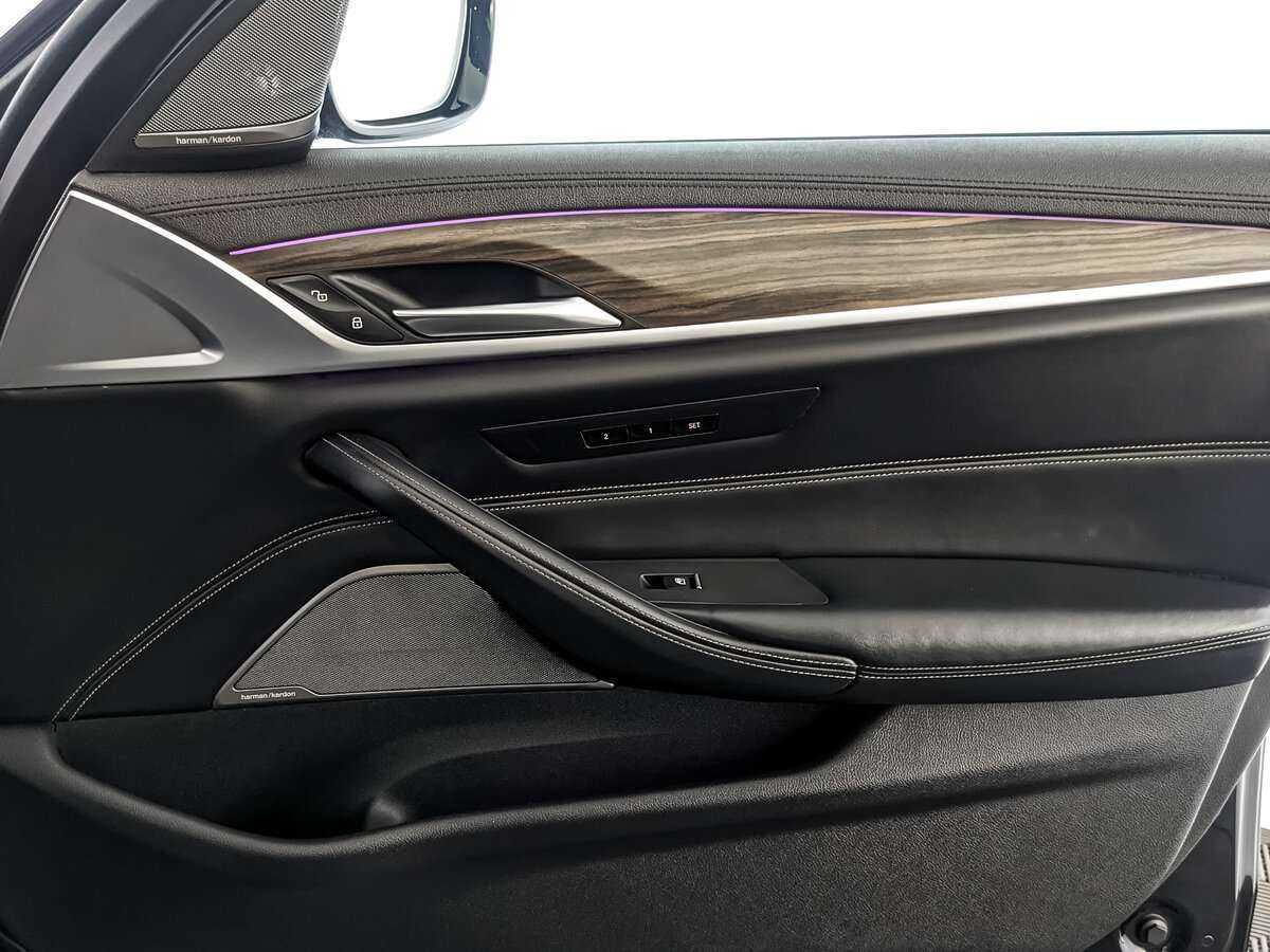 BMW 5 серии 2019 года с пробегом. Фото: #18