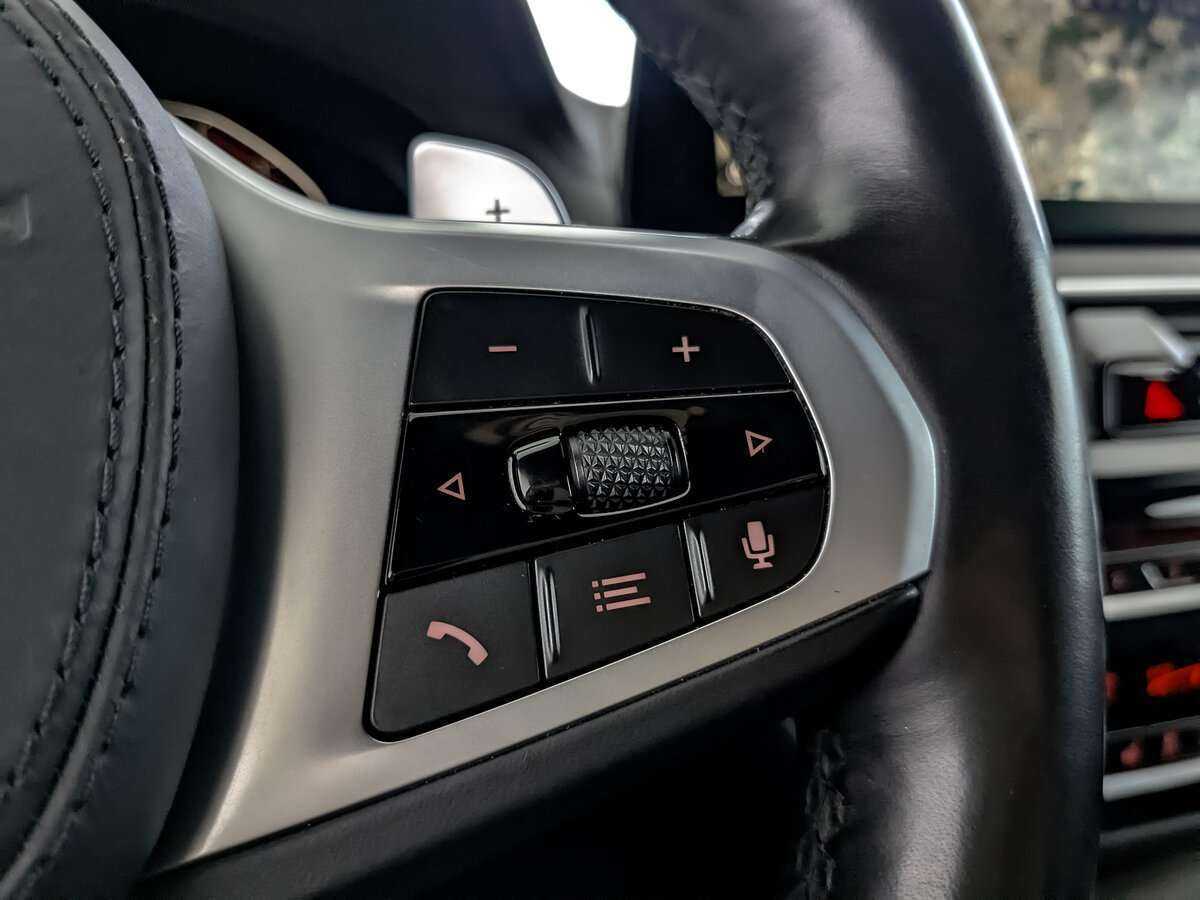 BMW 5 серии 2019 года с пробегом. Фото: #23