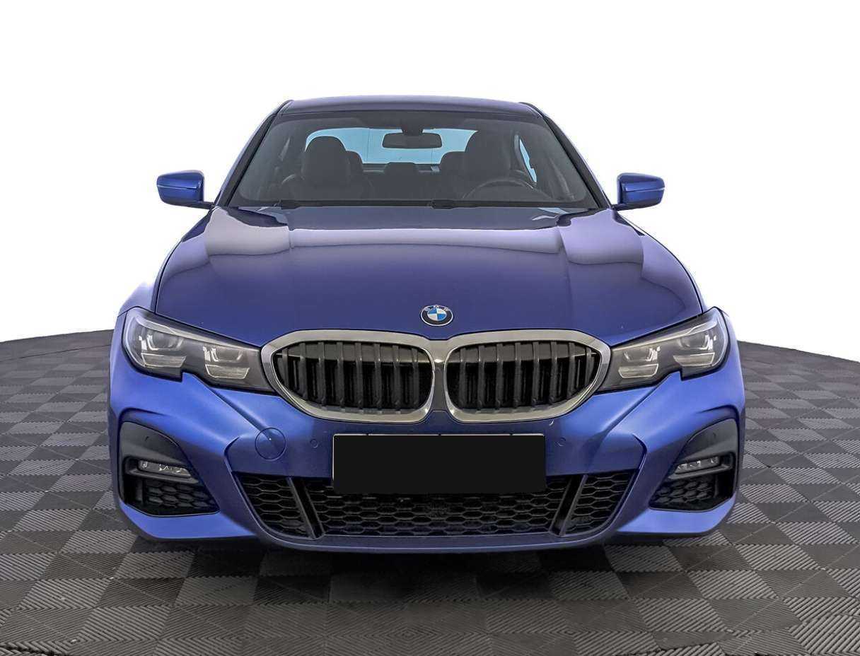 BMW 3 серии 2019 года с пробегом. Фото: #1