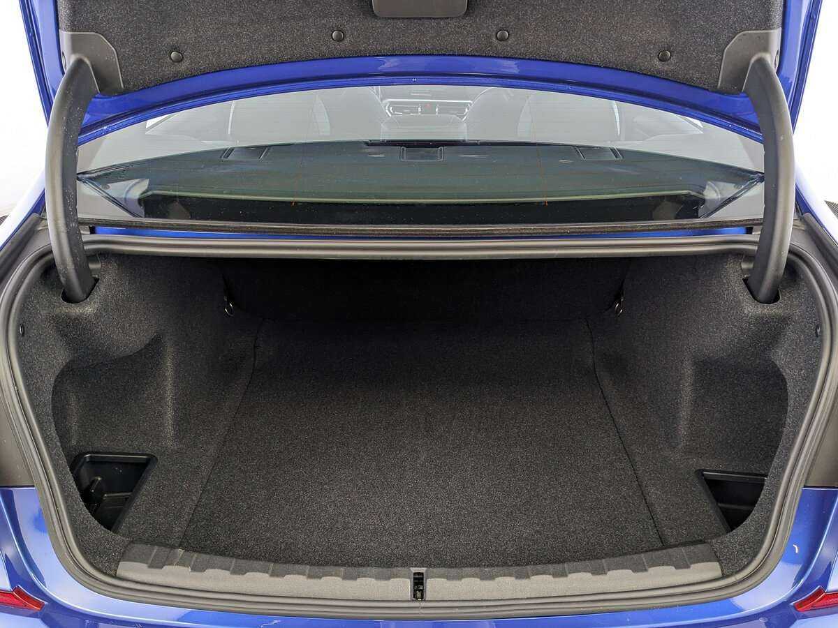 BMW 3 серии 2019 года с пробегом. Фото: #9