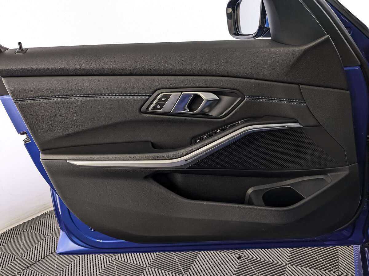 BMW 3 серии 2019 года с пробегом. Фото: #17
