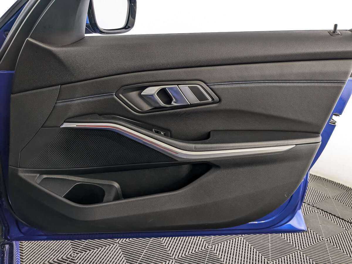 BMW 3 серии 2019 года с пробегом. Фото: #23