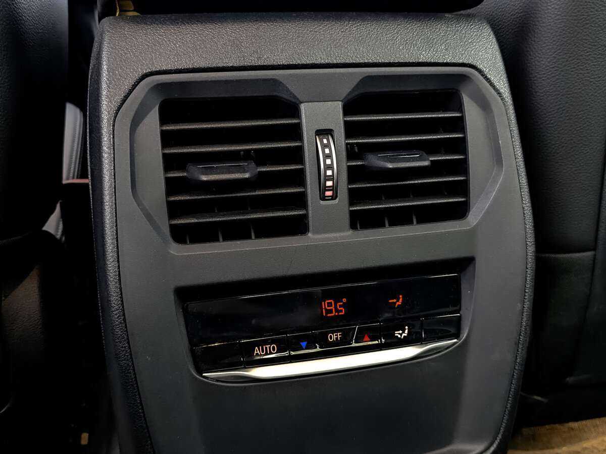 BMW 3 серии 2019 года с пробегом. Фото: #25