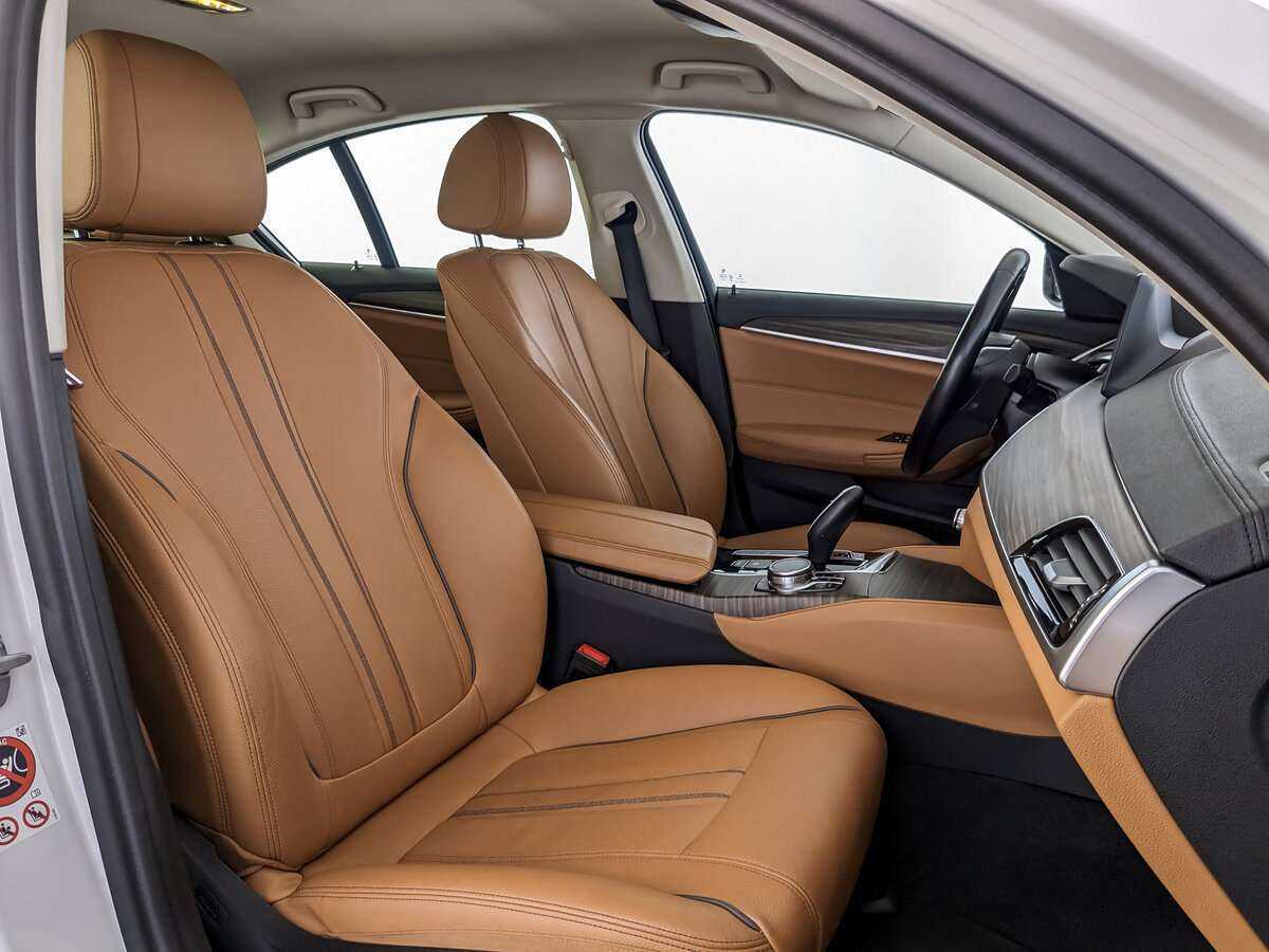 BMW 5 серии 2017 года с пробегом. Фото: #17