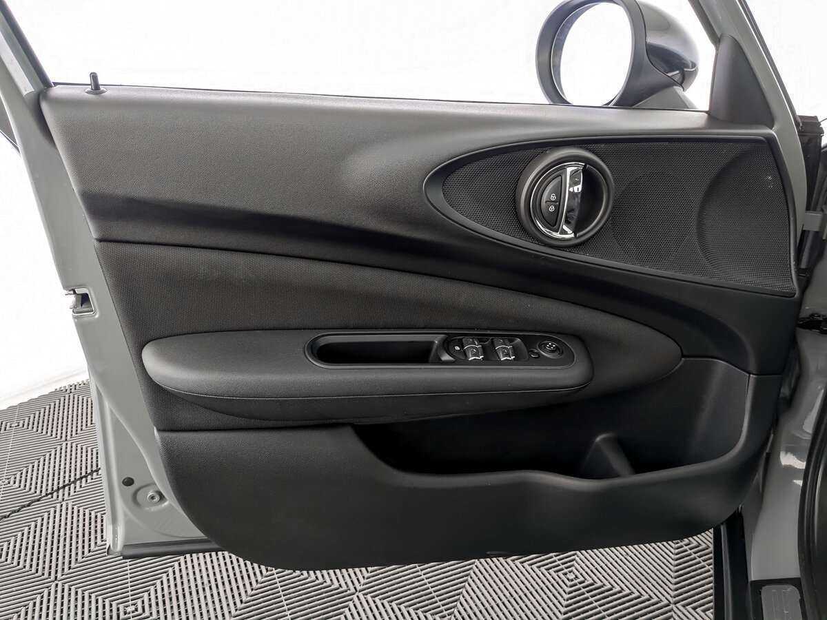 Mini Clubman 2017 года с пробегом. Фото: #14