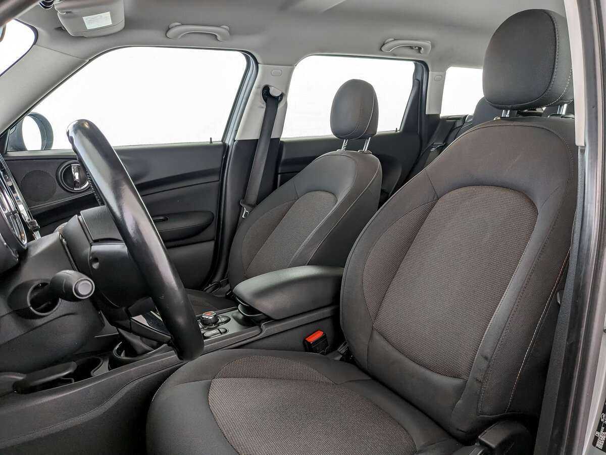 Mini Clubman 2017 года с пробегом. Фото: #15