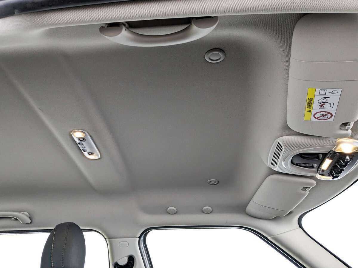 Mini Clubman 2017 года с пробегом. Фото: #17