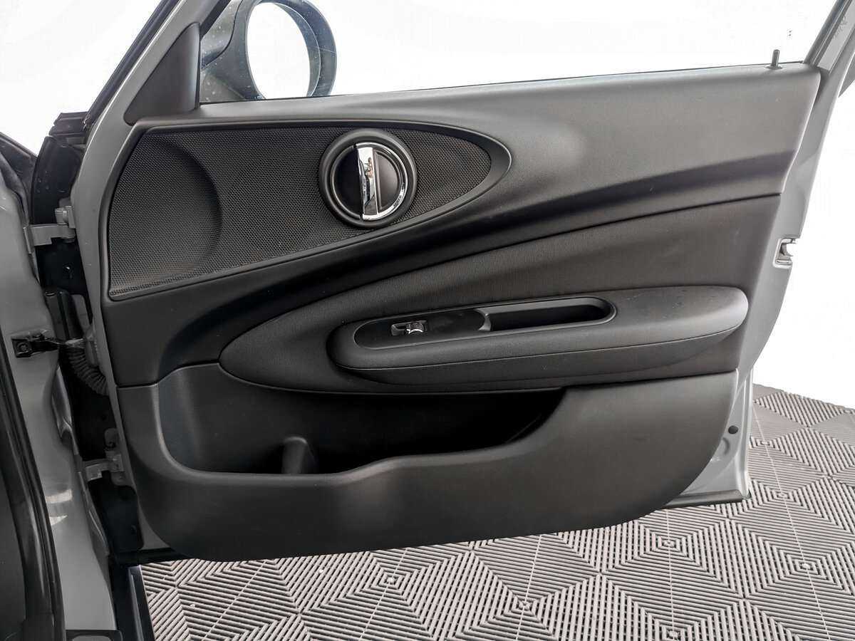 Mini Clubman 2017 года с пробегом. Фото: #19