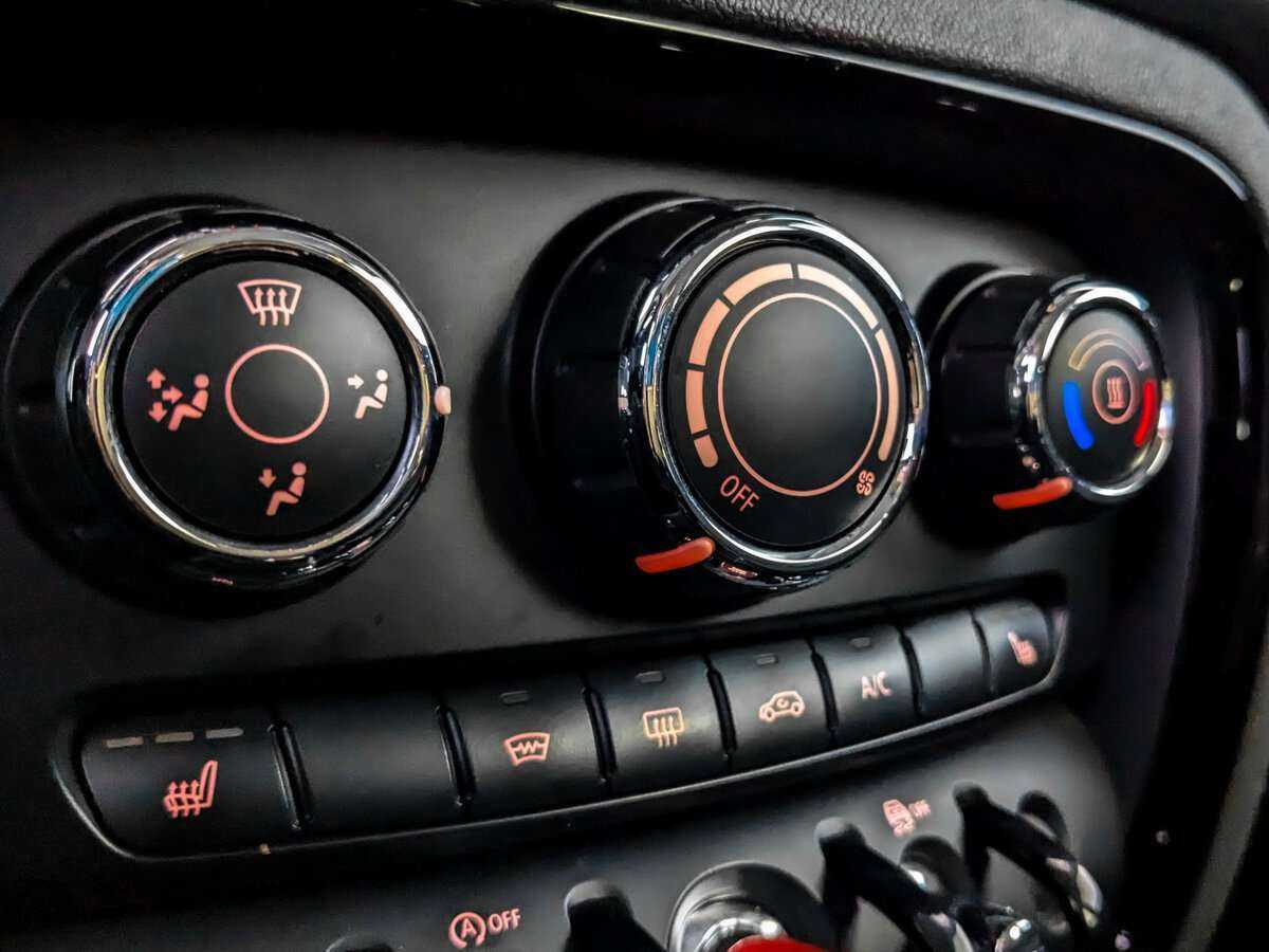 Mini Clubman 2017 года с пробегом. Фото: #20