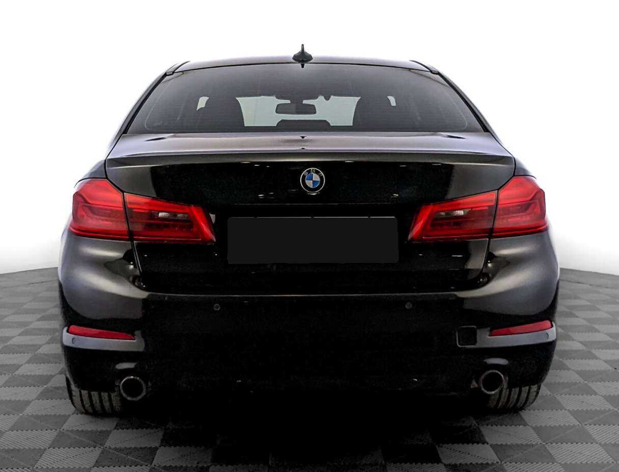 BMW 5 серии 2018 года с пробегом. Фото: #5