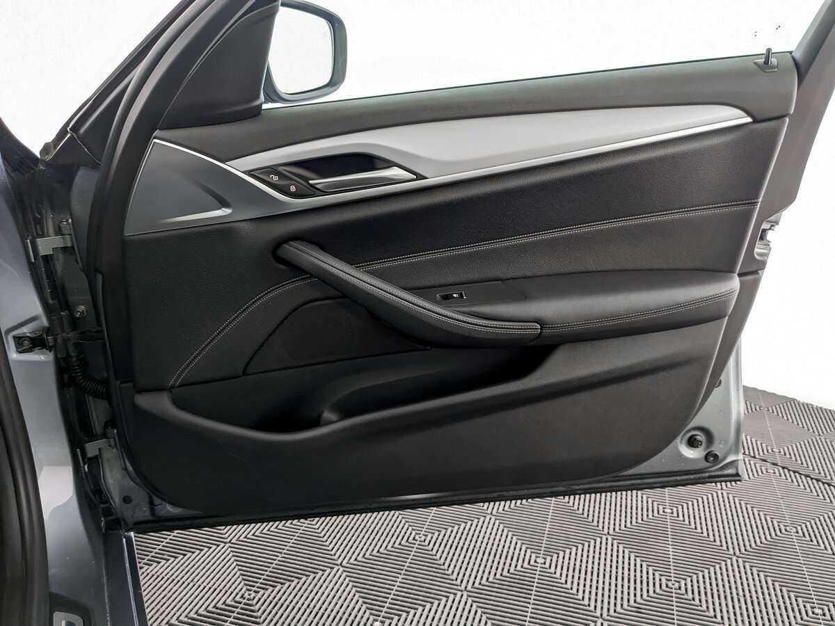 BMW 5 серии 2019 года с пробегом. Фото: #20