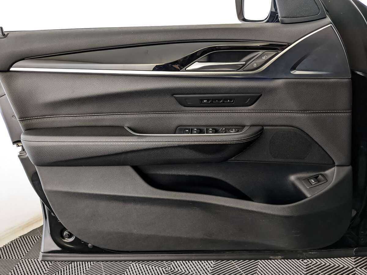BMW 6 серии 2018 года с пробегом. Фото: #13