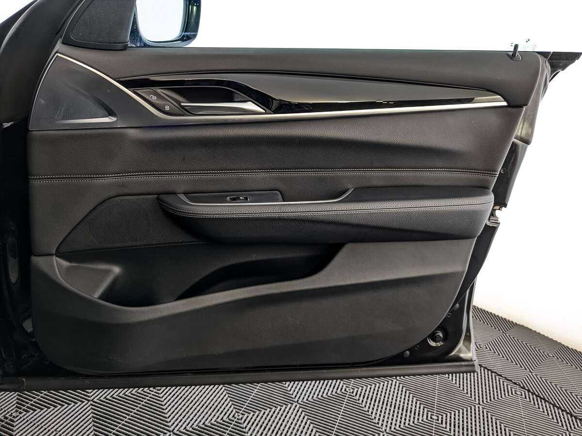 BMW 6 серии 2018 года с пробегом. Фото: #18