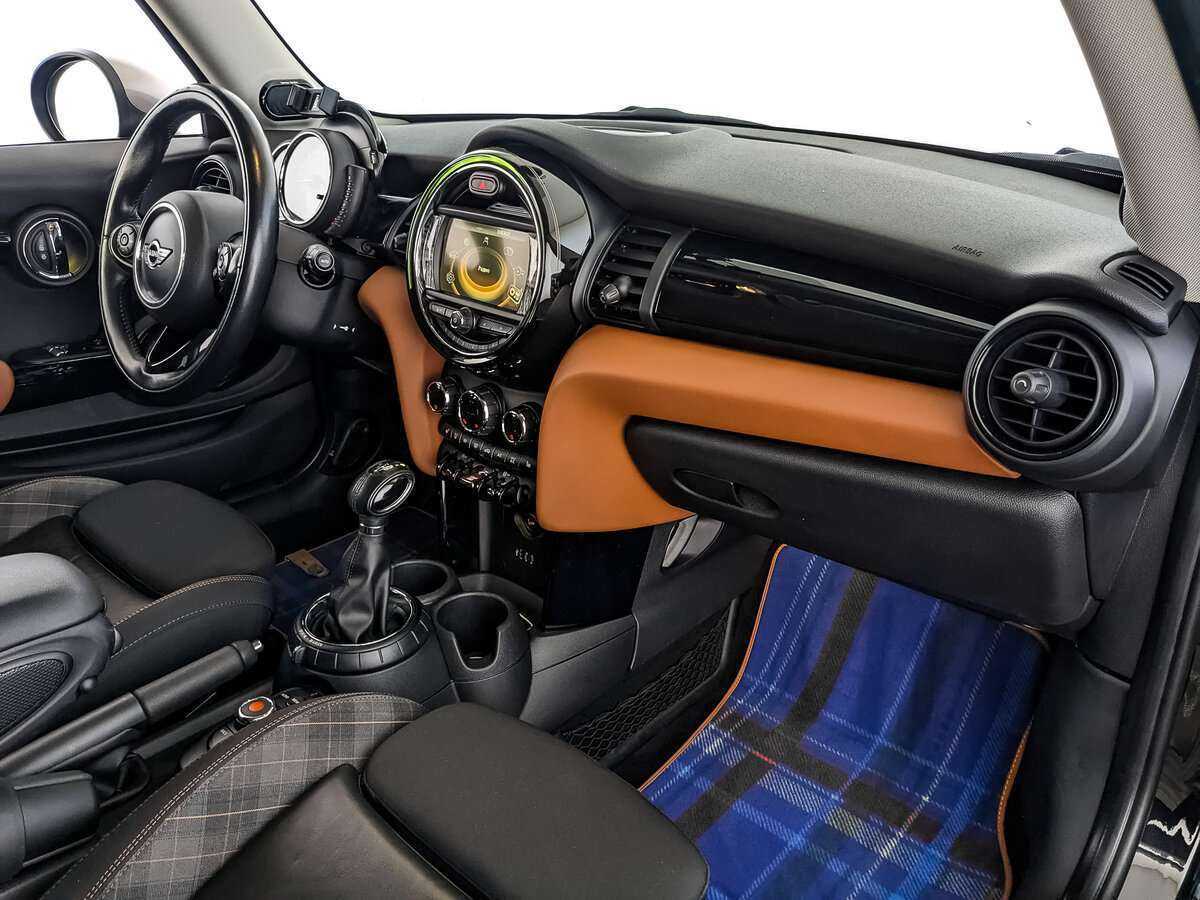 Mini Hatch 2017 года с пробегом. Фото: #8