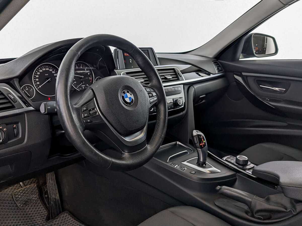 BMW 3 серии 2018 года с пробегом. Фото: #13
