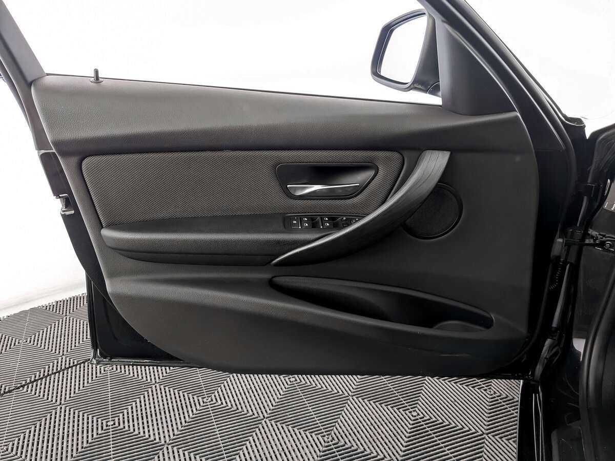 BMW 3 серии 2019 года с пробегом. Фото: #13