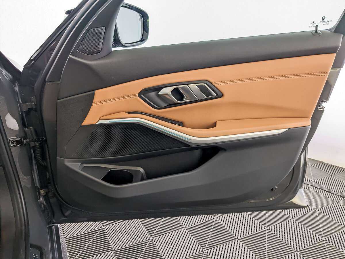 BMW 3 серии 2022 года с пробегом. Фото: #20