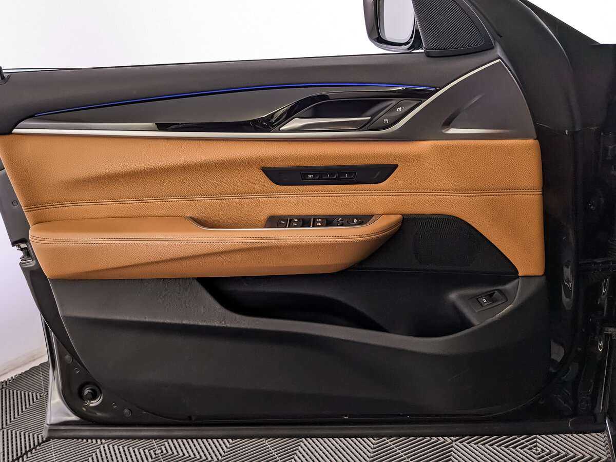 BMW 6 серии 2019 года с пробегом. Фото: #13