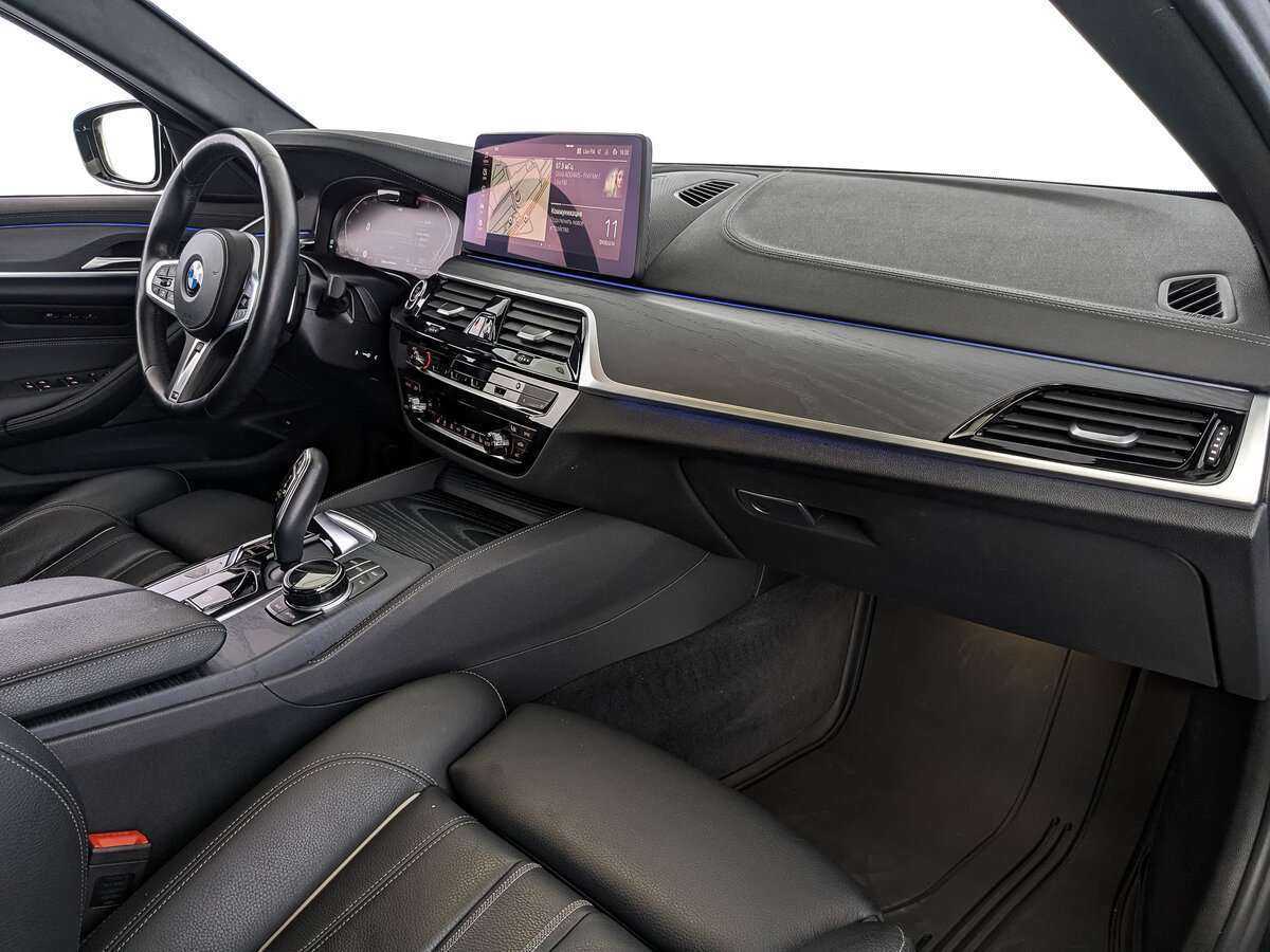 BMW 5 серии 2021 года с пробегом. Фото: #8