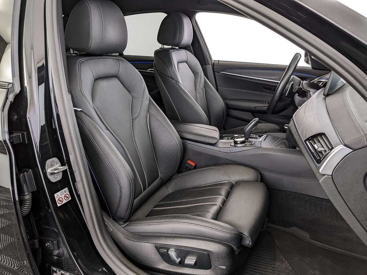 BMW 5 серии 2021 года с пробегом. Фото: #18