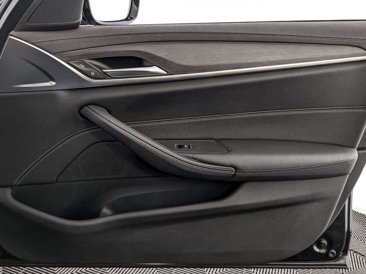 BMW 5 серии 2021 года с пробегом. Фото: #19