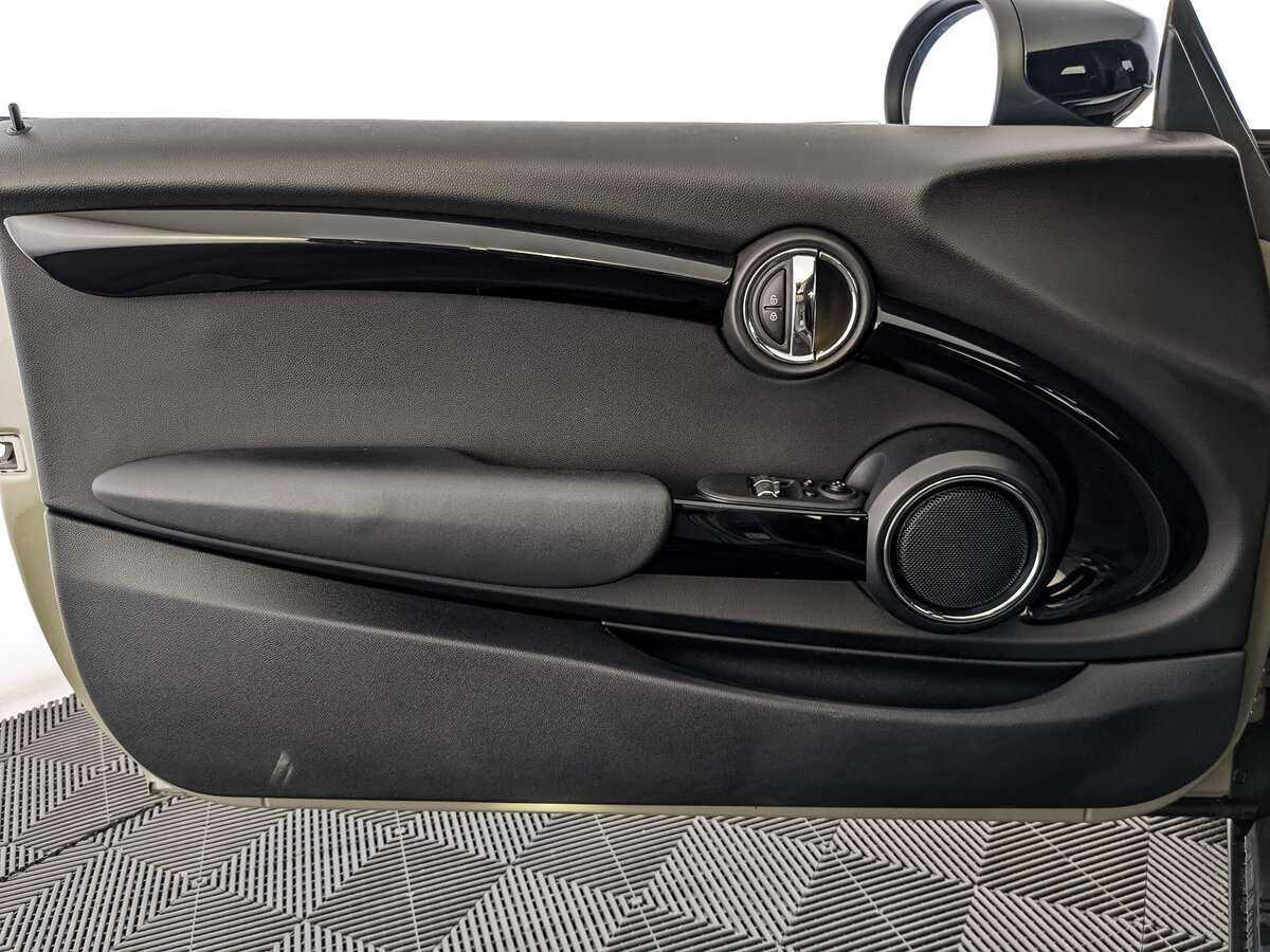 Mini Hatch 2020 года с пробегом. Фото: #13