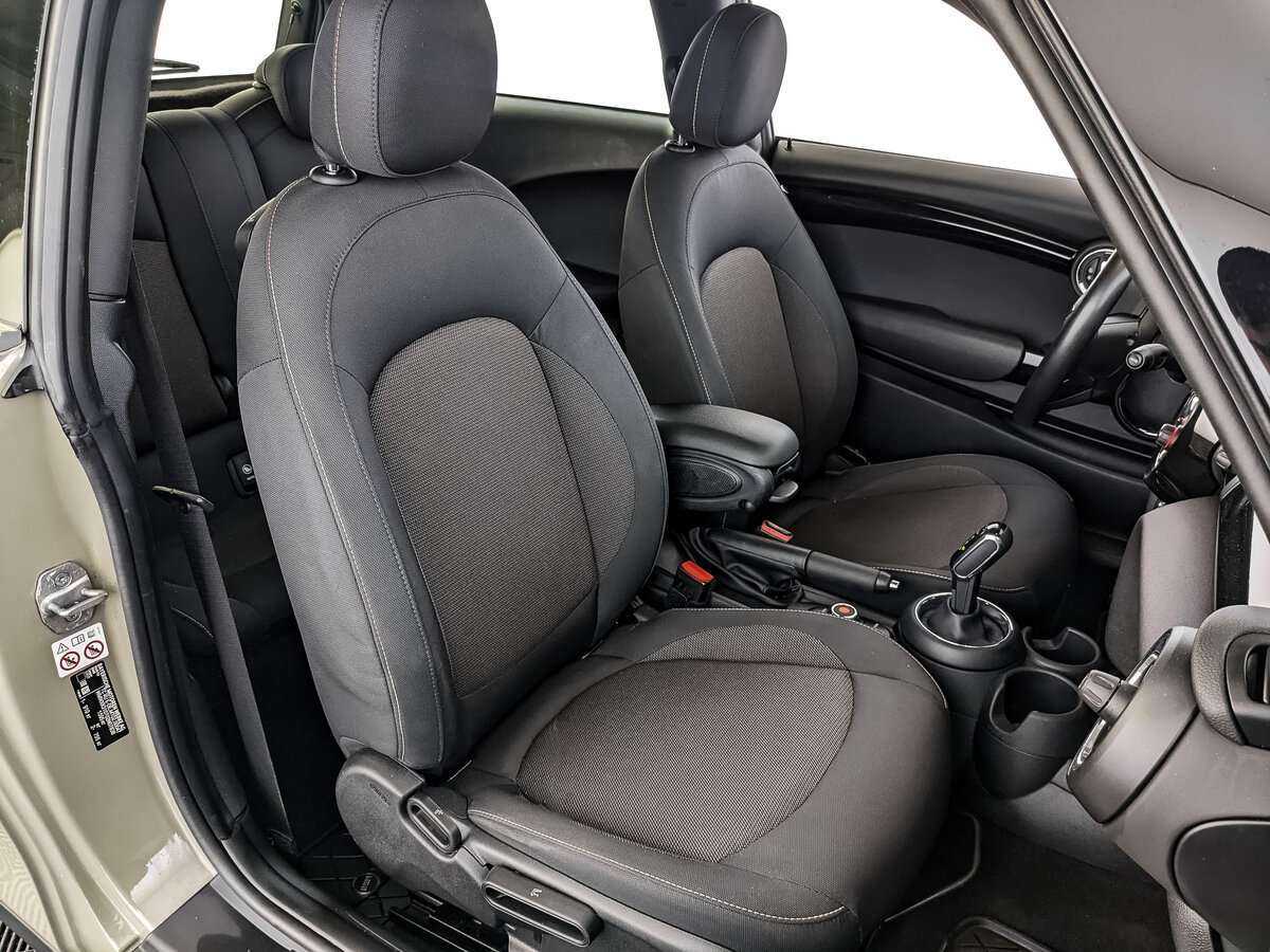 Mini Hatch 2020 года с пробегом. Фото: #18