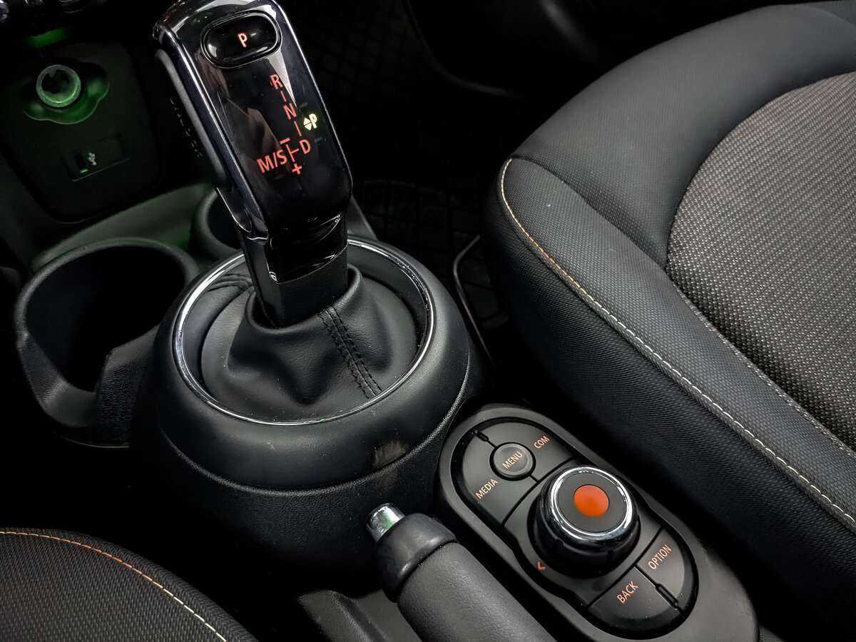 Mini Hatch 2020 года с пробегом. Фото: #21