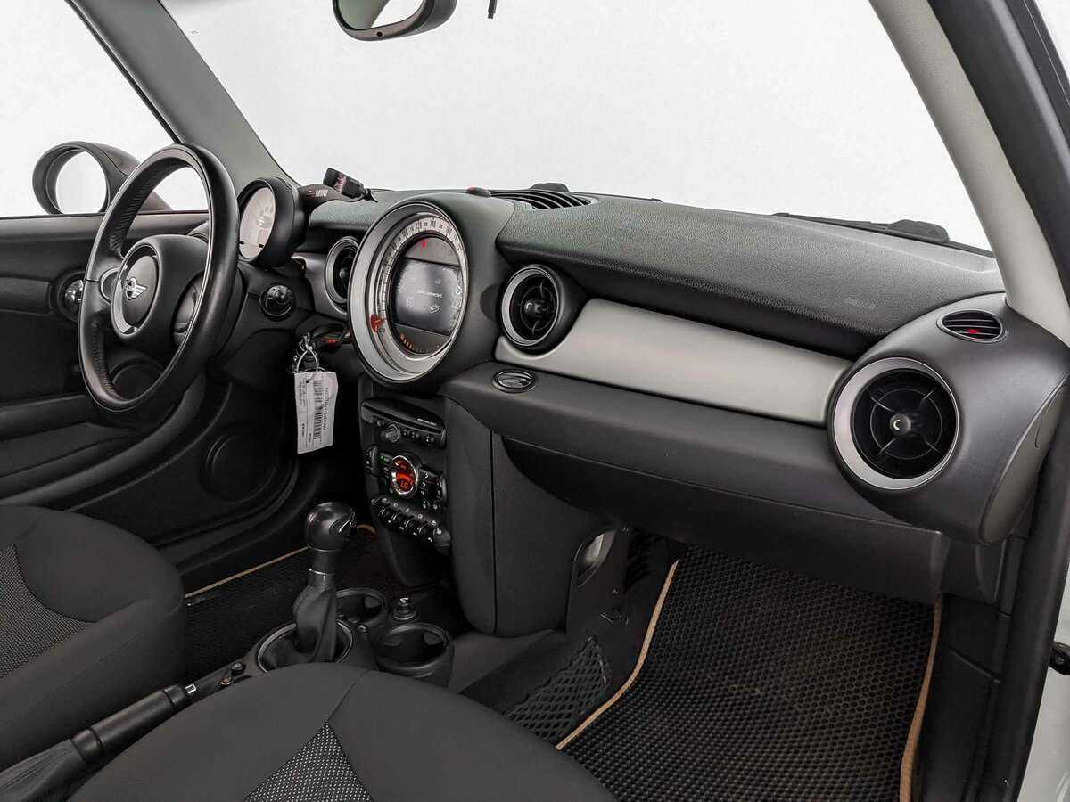 Mini Clubman 2011 года с пробегом. Фото: #8