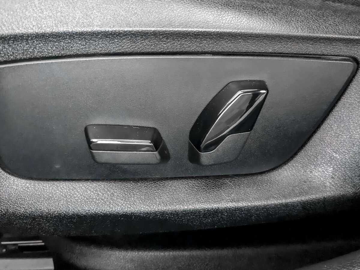 BMW 5 серии 2019 года с пробегом. Фото: #18