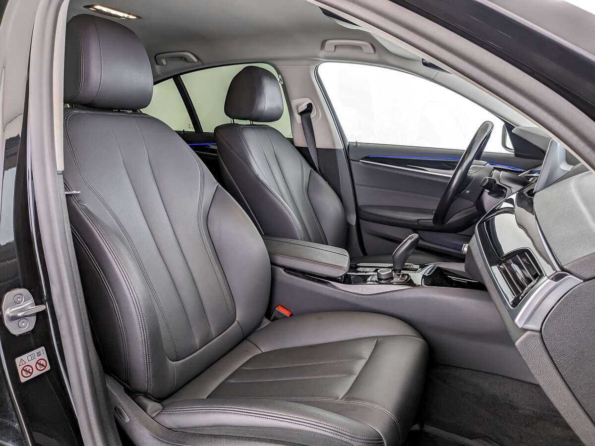 BMW 5 серии 2019 года с пробегом. Фото: #21