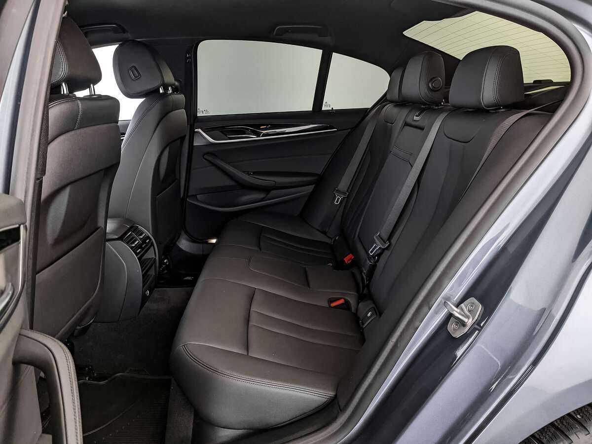 BMW 5 серии 2020 года с пробегом. Фото: #13