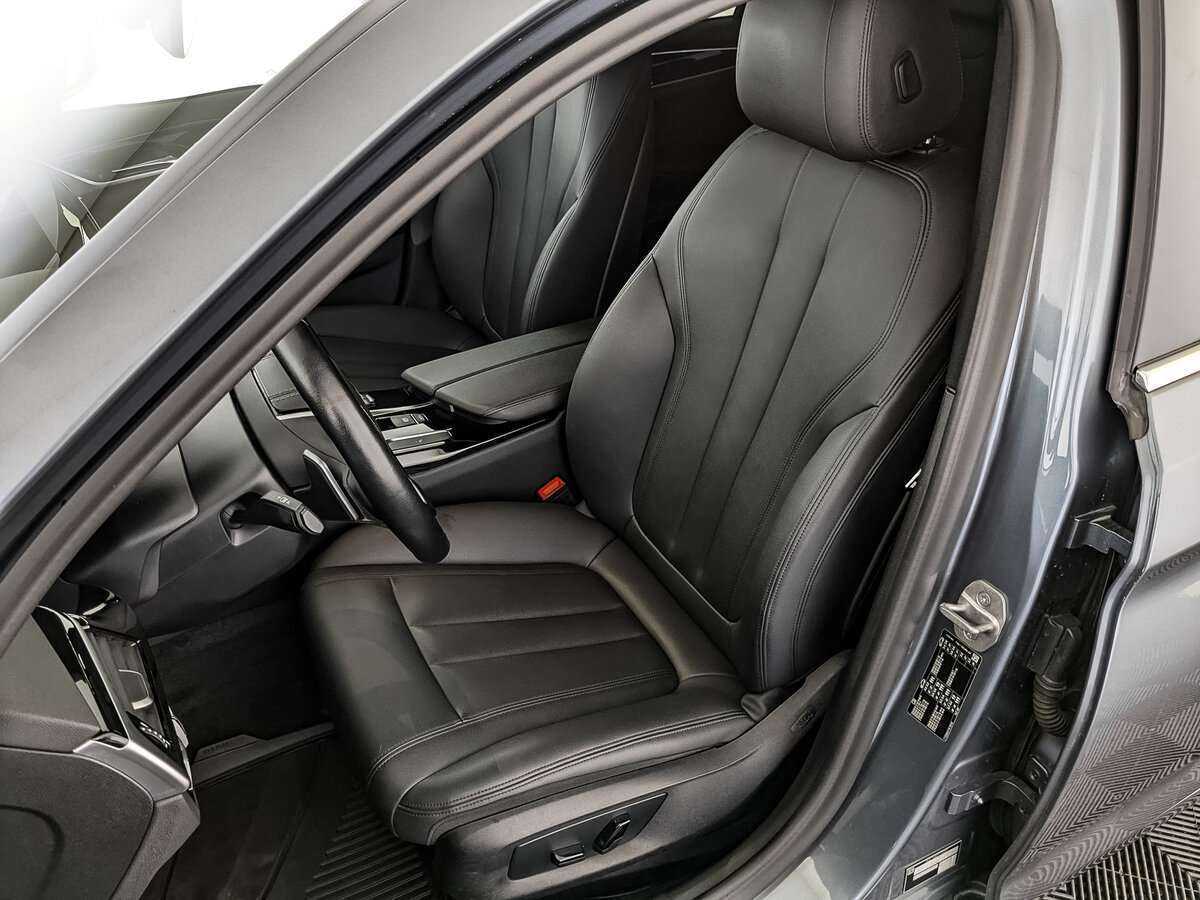 BMW 5 серии 2020 года с пробегом. Фото: #15