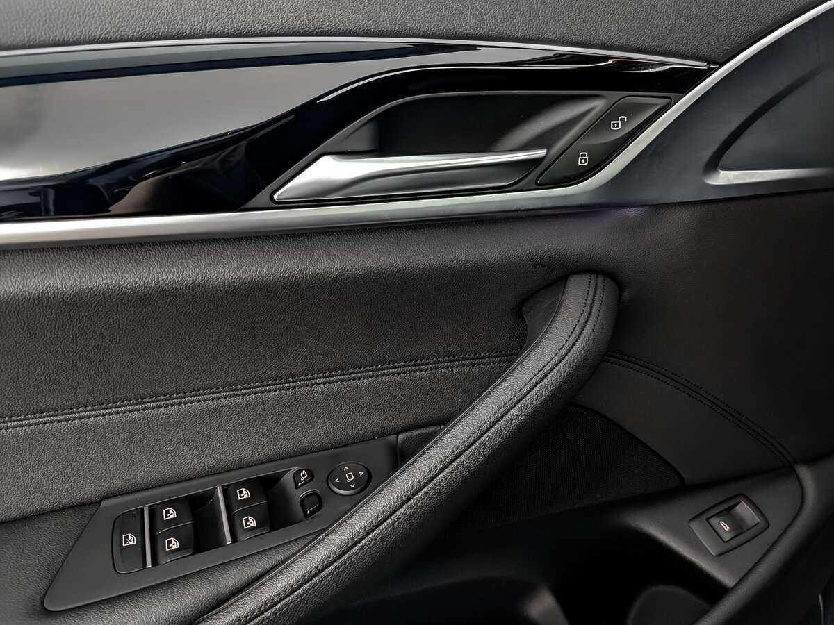 BMW 5 серии 2020 года с пробегом. Фото: #23