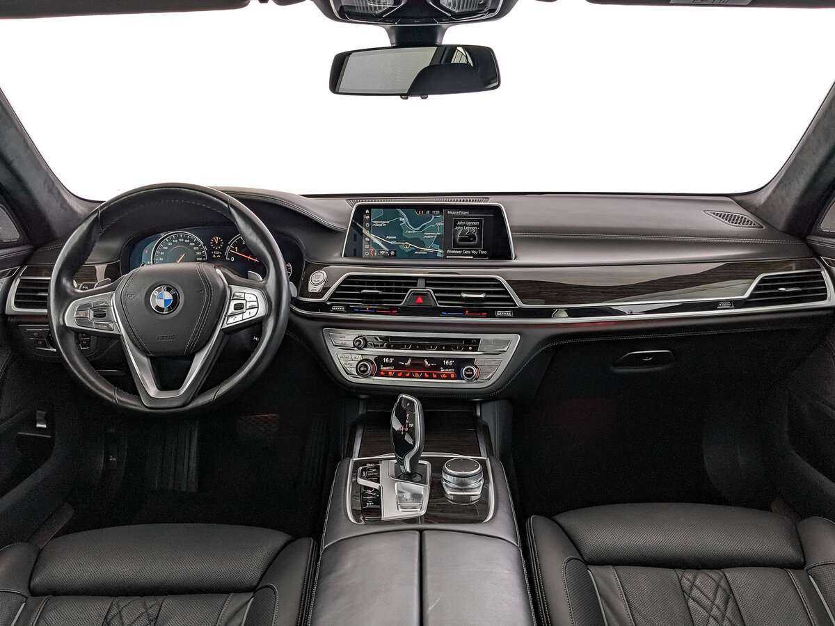 BMW 7 серии 2019 года с пробегом. Фото: #9