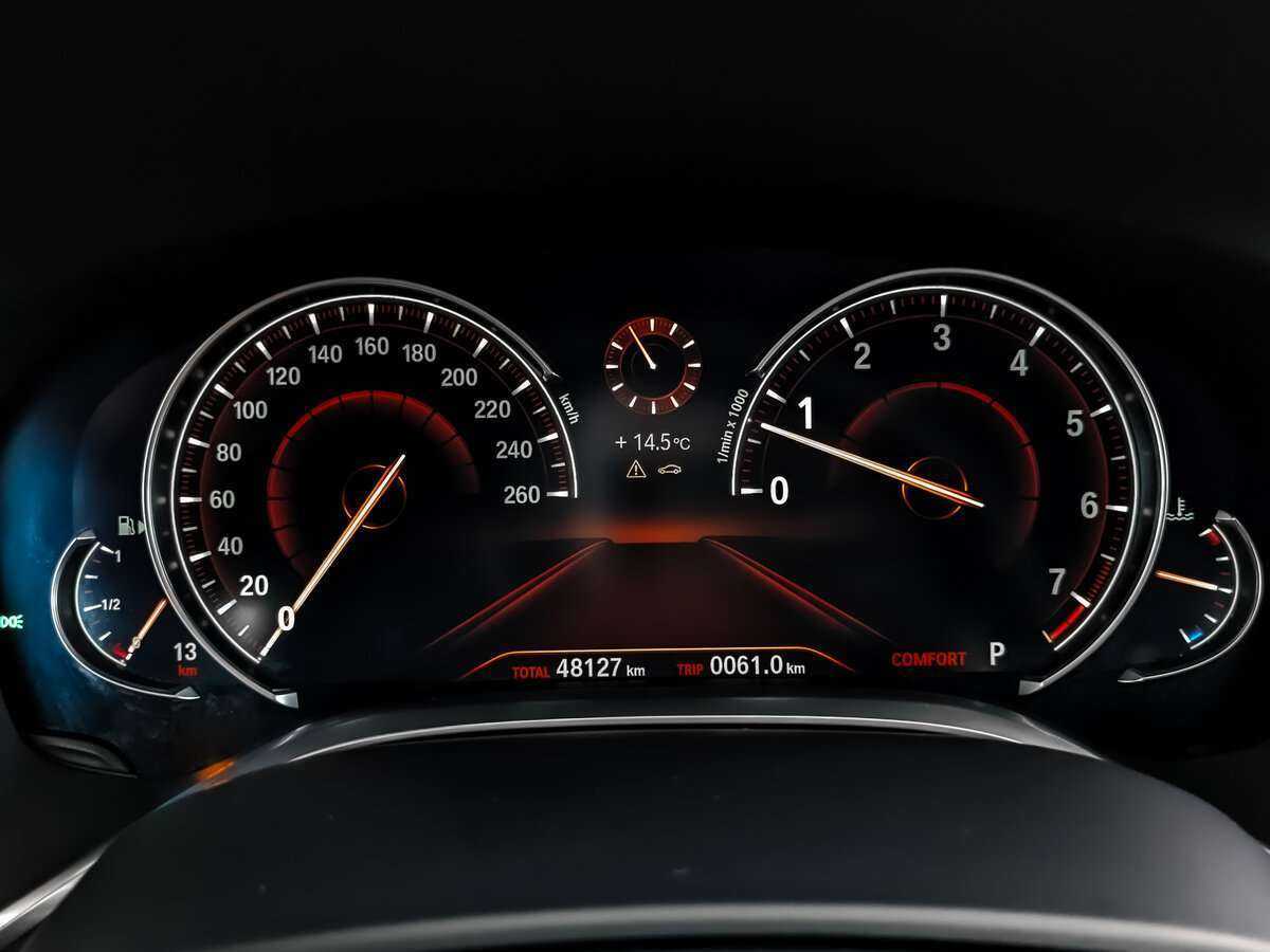 BMW 7 серии 2019 года с пробегом. Фото: #11