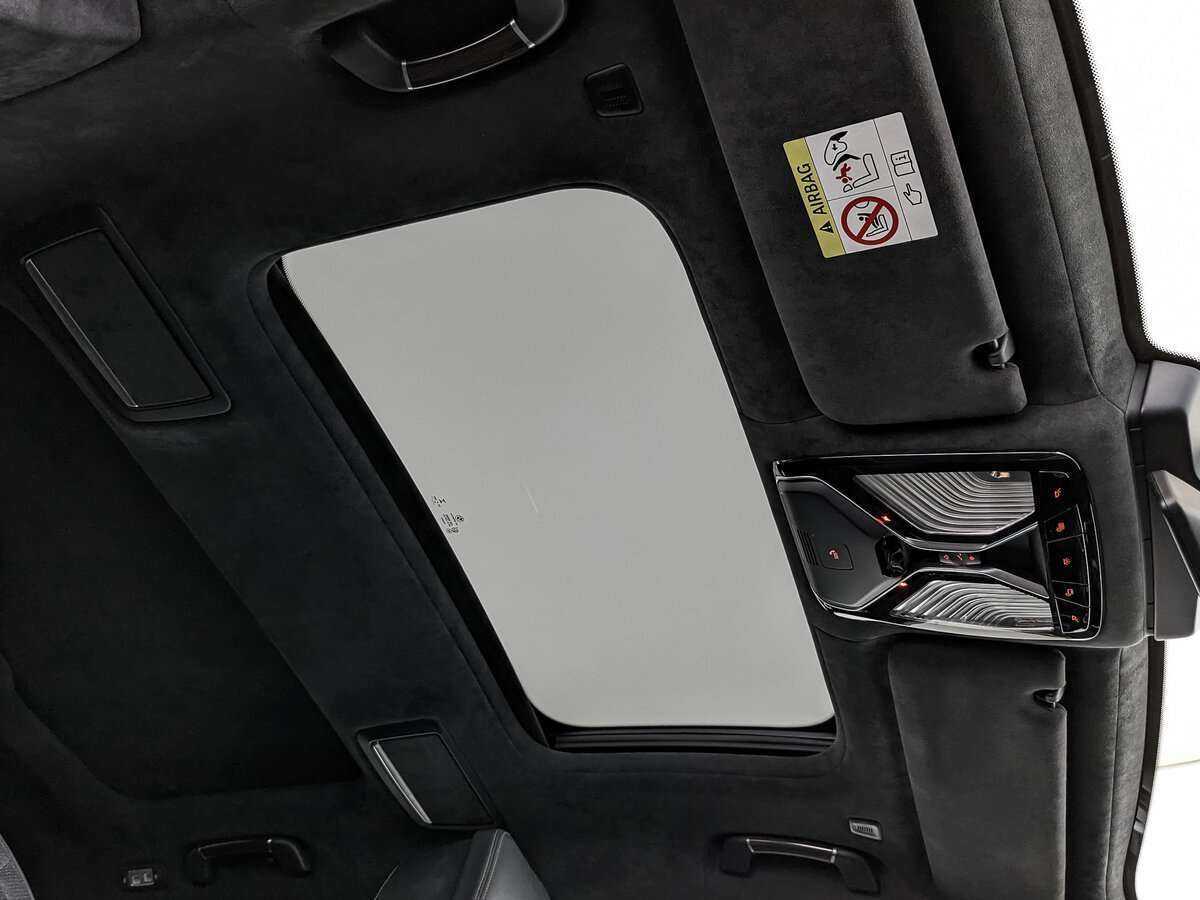 BMW 7 серии 2019 года с пробегом. Фото: #17