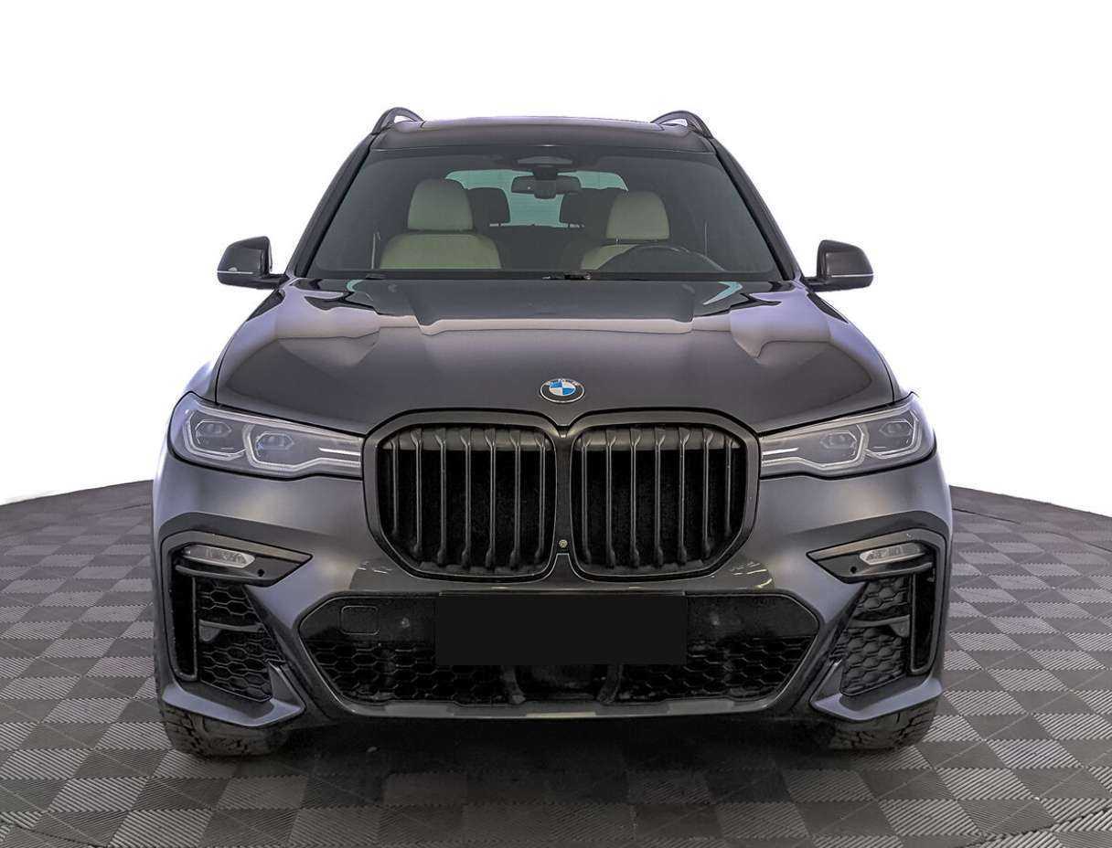 BMW X7 2019 года с пробегом. Фото: #1