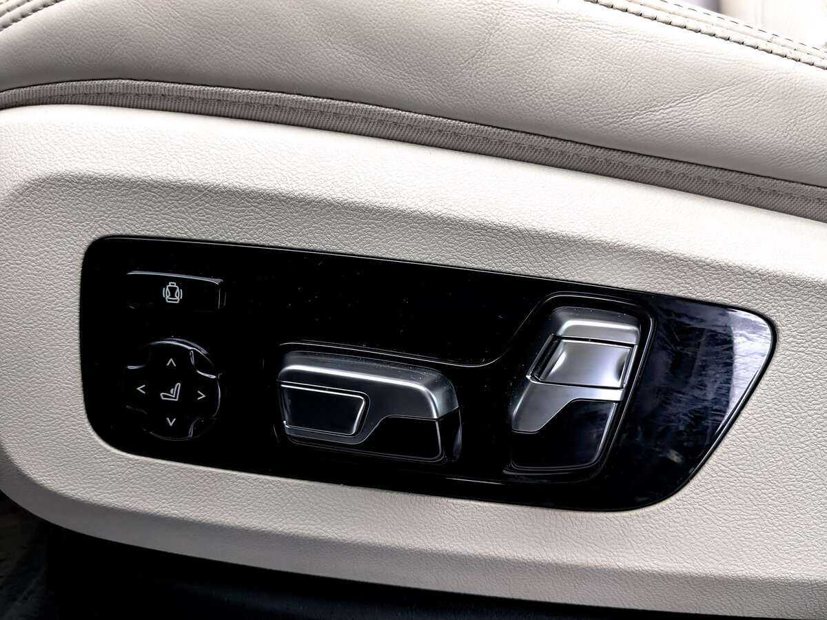 BMW X7 2019 года с пробегом. Фото: #17